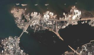 banda_aceh_shoreline_missing_dec28_2004_dg.jpg